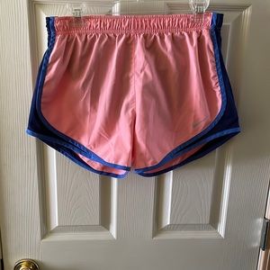 3/$20 ✨ Nike Dri-Fit Shorts Size M